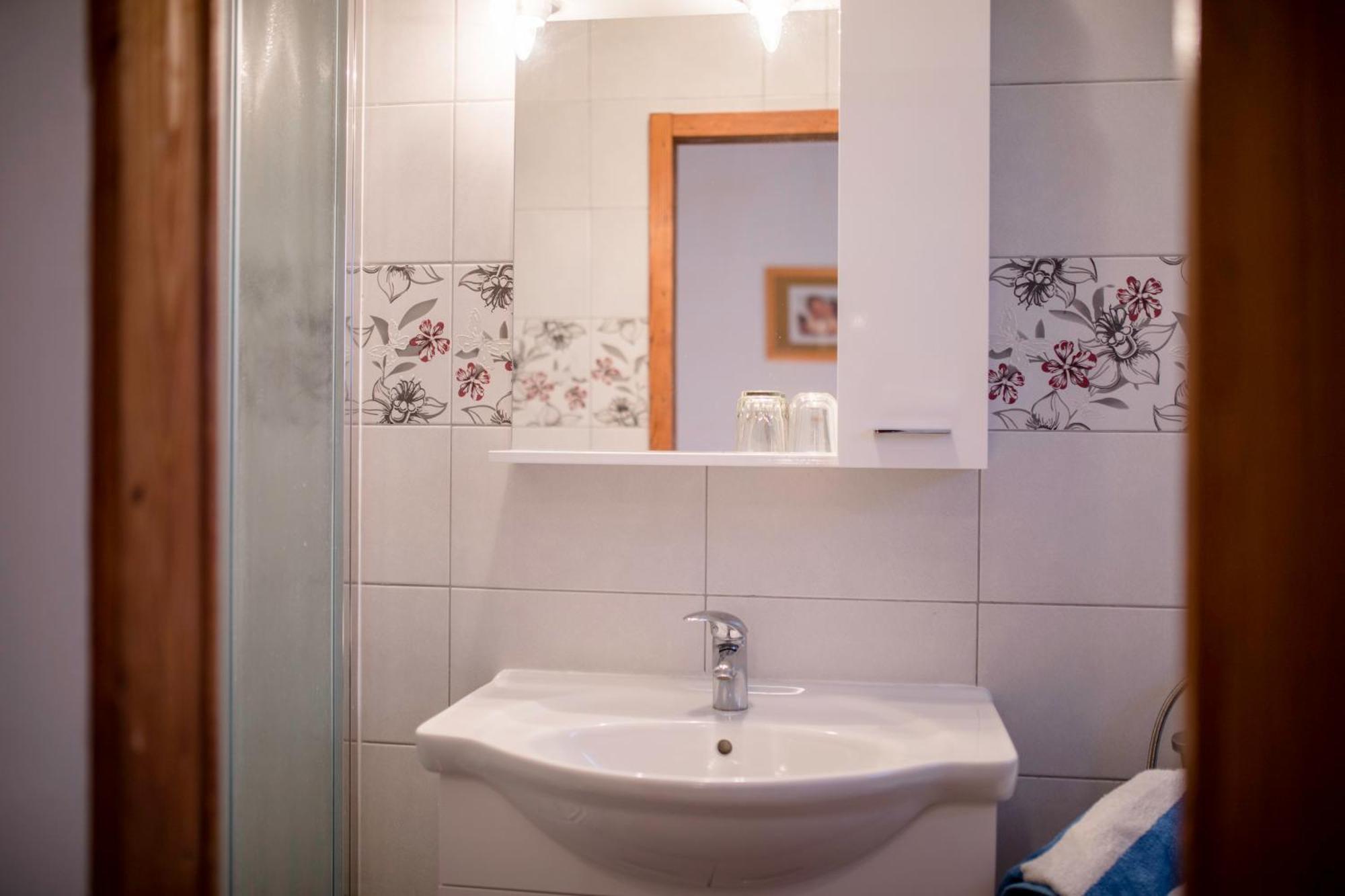 Kazo Apartment *
