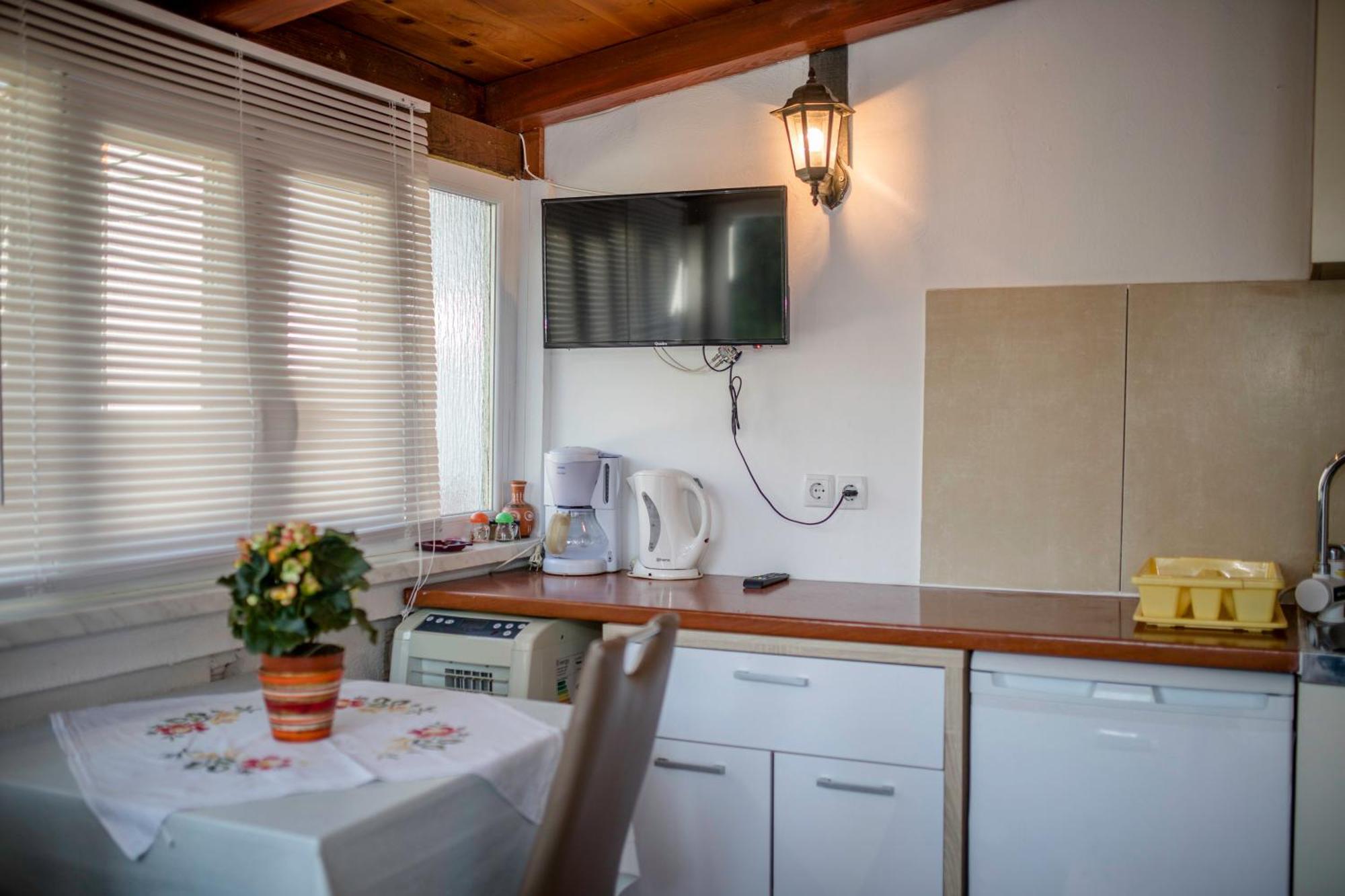 Kazo Apartment *